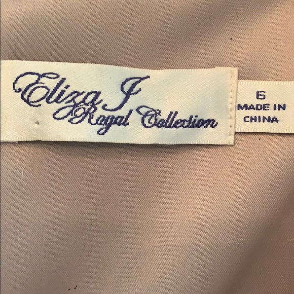 Eliza J Formal Dress - Picture 4 of 5
